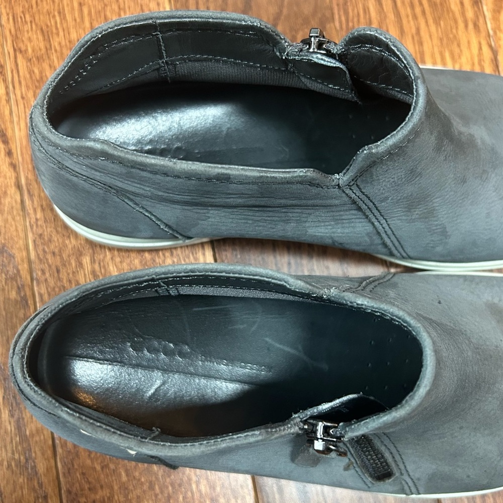 ECCO Nubuck Zip Bootie Gray Leather Shoes Size 39EU 8-8.5US - Picture 5 of 8